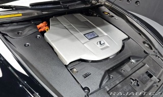 Lexus LS 600h L Ottoman 2016