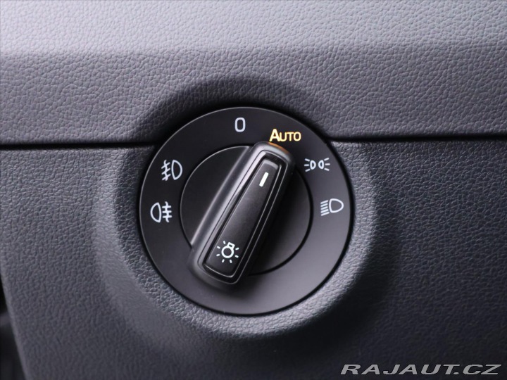 Škoda Octavia 1,6 TDi 77kW Elegance Kůž 2014