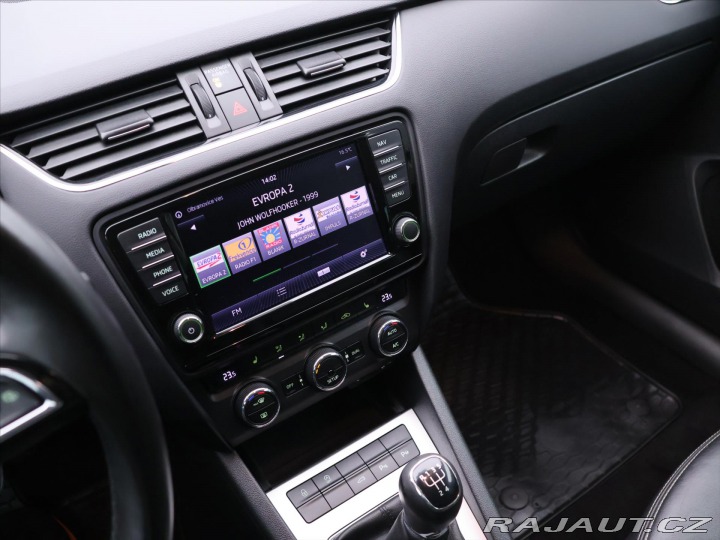 Škoda Octavia 1,6 TDi 77kW Elegance Kůž 2014