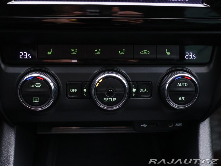 Škoda Octavia 1,6 TDi 77kW Elegance Kůž 2014