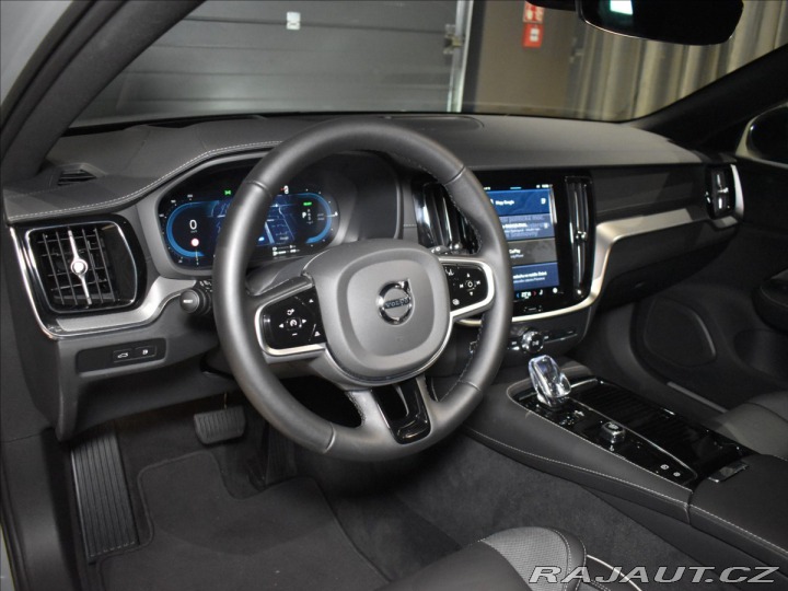 Volvo V60 2,0 T6 AWD Ultra Pano,Hea 2025