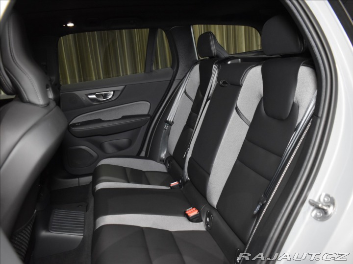 Volvo V60 2,0 T6 AWD Ultra Pano,Hea 2025