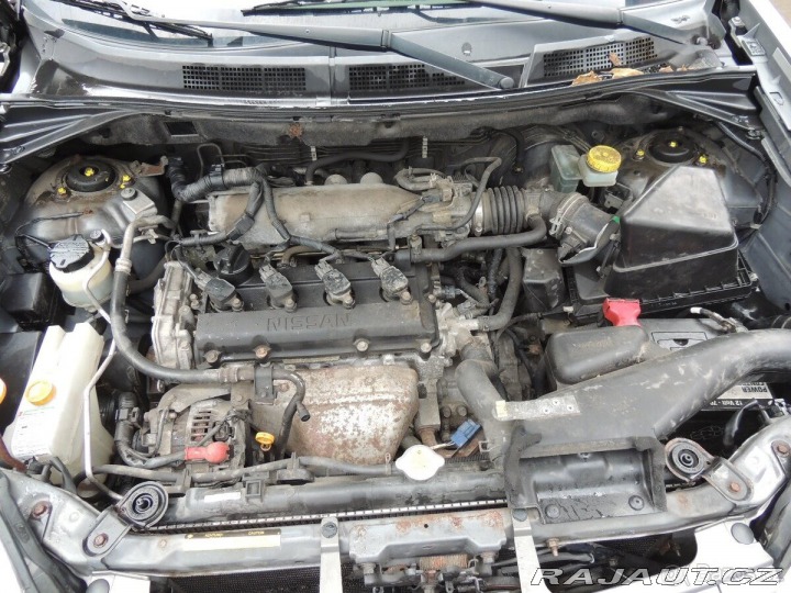 Nissan X-Trail 2,5 T30 121kw rok 2004 2004