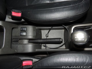 Nissan X-Trail 2,5   T30 121kw rok 2004 2004