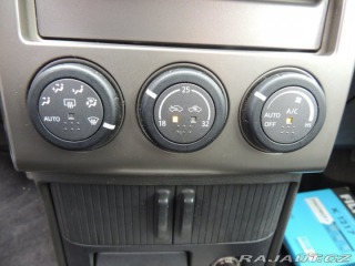 Nissan X-Trail 2,5   T30 121kw rok 2004 2004