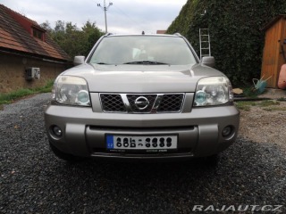 Nissan X-Trail 2,5   T30 121kw rok 2004 2004