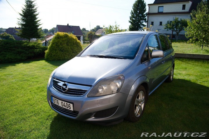 Opel Zafira 1,7   CDTI, první majitel 1800
