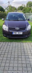 Toyota Auris 1,6   97kw benzín r.v. 20 2010