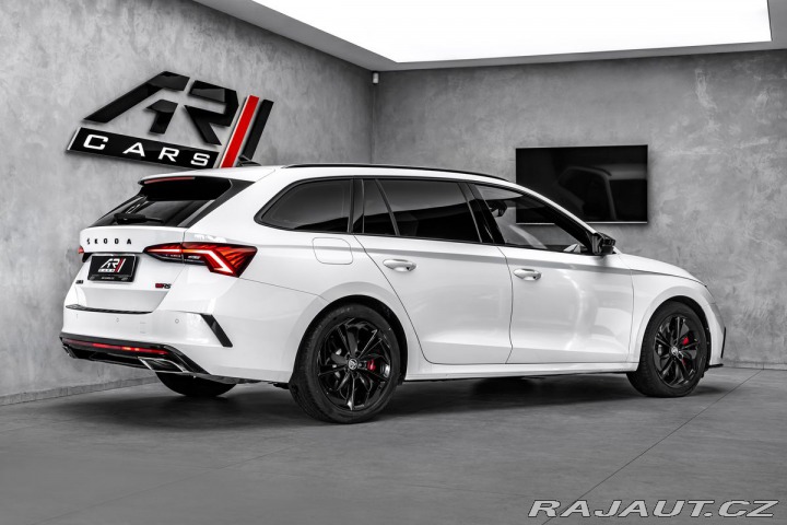 Škoda Octavia Combi RS 180kW DSG 2023