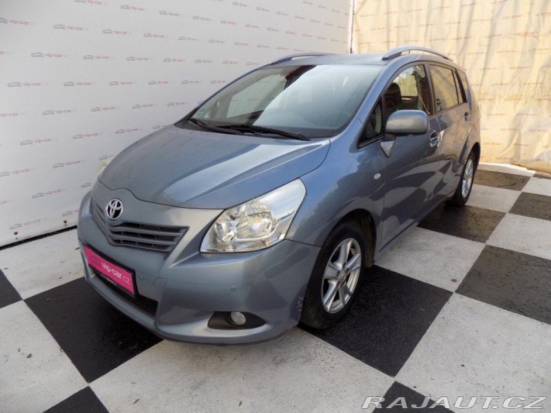 Toyota Verso 2.0 D-4D/1.Maj.ČR/keyless