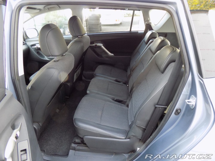 Toyota Verso 2.0 D-4D/1.Maj.ČR/keyless 2013
