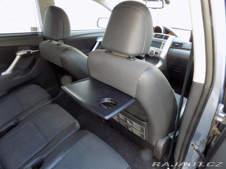 Toyota Verso 2.0 D-4D/1.Maj.ČR/keyless 2013