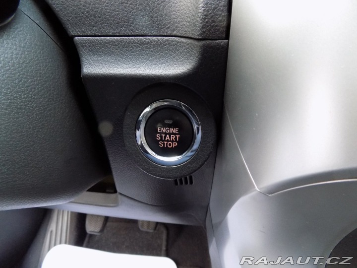 Toyota Verso 2.0 D-4D/1.Maj.ČR/keyless 2013