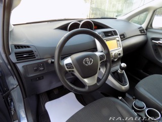 Toyota Verso 2.0 D-4D/1.Maj.ČR/keyless 2013
