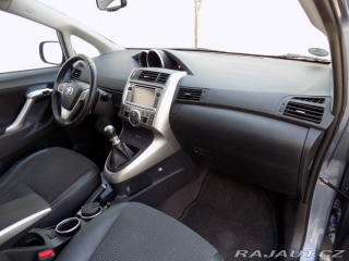 Toyota Verso 2.0 D-4D/1.Maj.ČR/keyless 2013