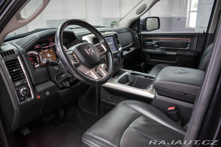 Dodge RAM 5.7 LARAMIE*CLASSIC*REZER 2019