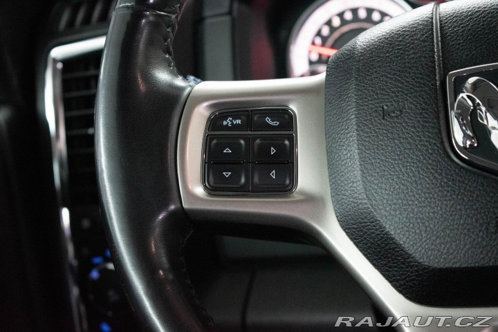 Dodge RAM 5.7 LARAMIE*CLASSIC*REZER 2019