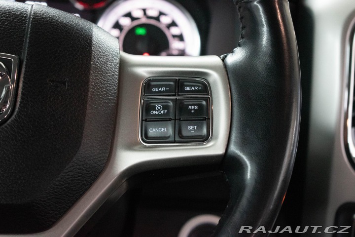 Dodge RAM 5.7 LARAMIE*CLASSIC*REZER 2019