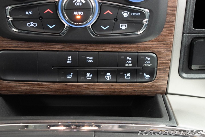 Dodge RAM 5.7 LARAMIE*CLASSIC*REZER 2019