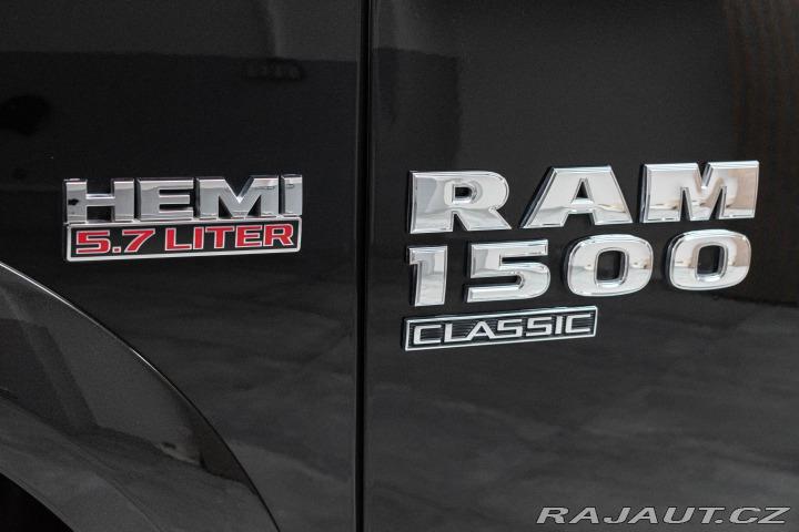Dodge RAM 5.7 LARAMIE*ČR OUTLET*LPG 2019