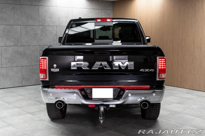 Dodge RAM 5.7 LARAMIE*CLASSIC*REZER 2019