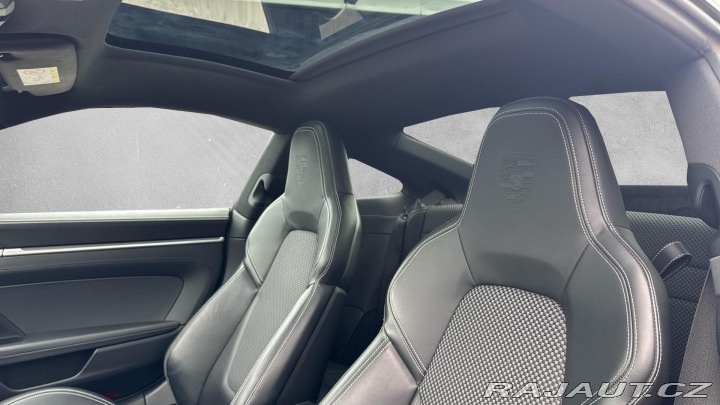Porsche 911 Carrera 4S 2019