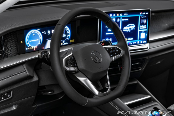 Volkswagen Ostatní modely 2,0TDI DSG People LED Taž 2025