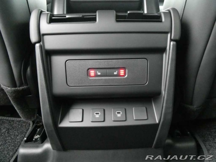 Land Rover Defender 110 3,0 X-Dynamic SE D250 2025