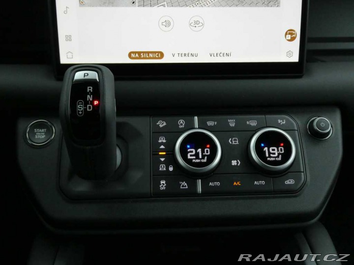 Land Rover Defender 110 3,0 X-Dynamic SE D250 2025