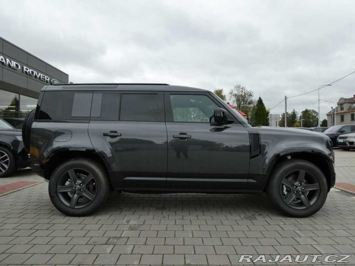 Land Rover Defender 110 3,0 X-Dynamic SE D250 2025
