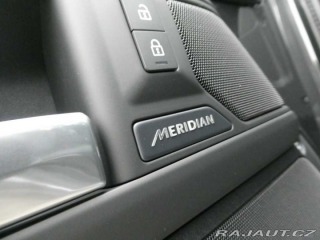 Land Rover Defender 110 3,0 X-Dynamic SE D250 2025