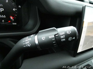 Land Rover Defender 110 3,0 X-Dynamic SE D250 2025