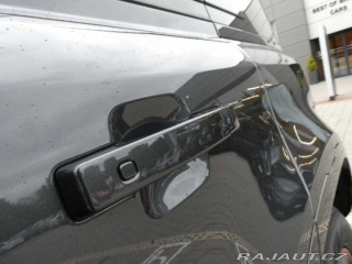 Land Rover Defender 110 3,0 X-Dynamic SE D250 2025