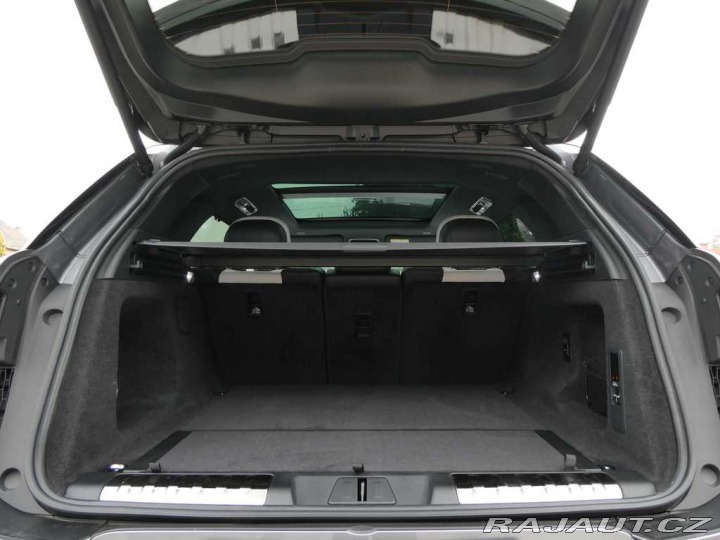 Land Rover Range Rover Sport Dynamic SE D250 *BLACK FR 2025