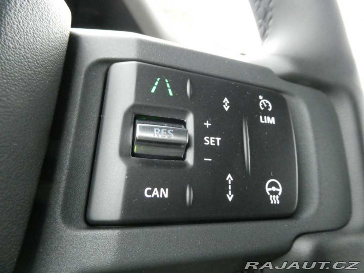 Land Rover Defender 110 3,0 X-Dynamic SE D200 2026