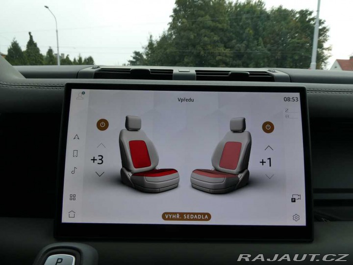 Land Rover Defender 110 3,0 X-Dynamic SE D200 2026