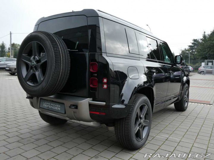 Land Rover Defender 110 3,0 X-Dynamic SE D200 2026