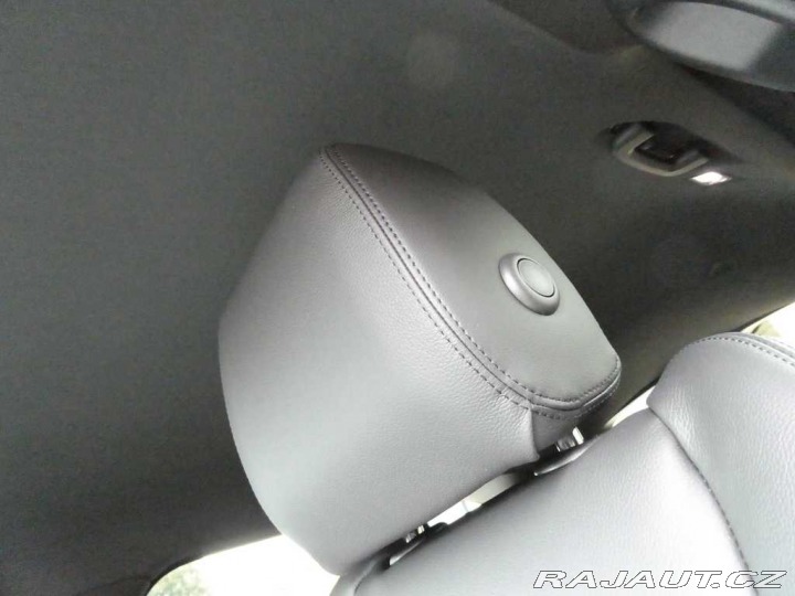 Land Rover Range Rover Velar 2,0 S P400e 4x4 aut. 2026