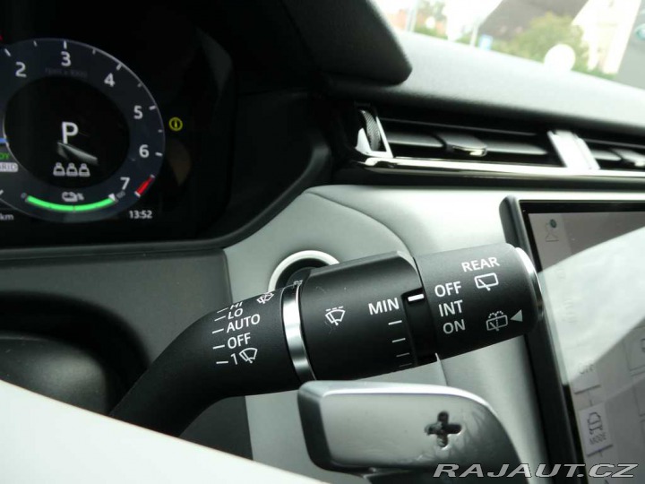 Land Rover Range Rover Velar 2,0 S P400e 4x4 aut. 2026