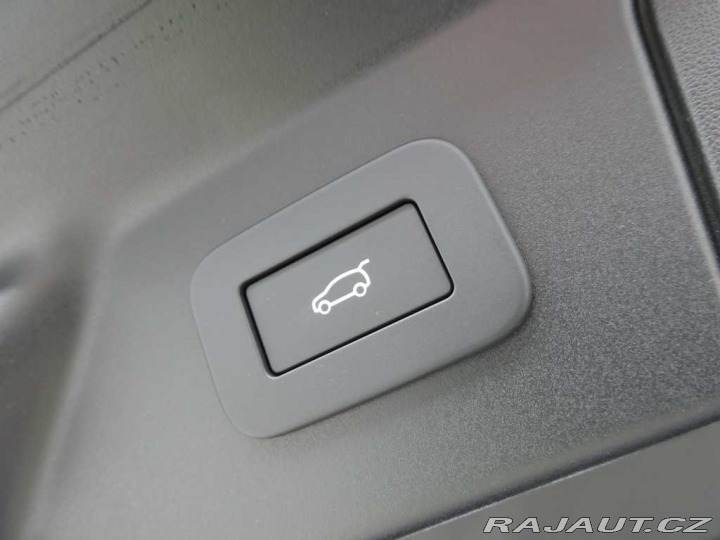 Land Rover Range Rover Velar 2,0 S P400e 4x4 aut. 2026