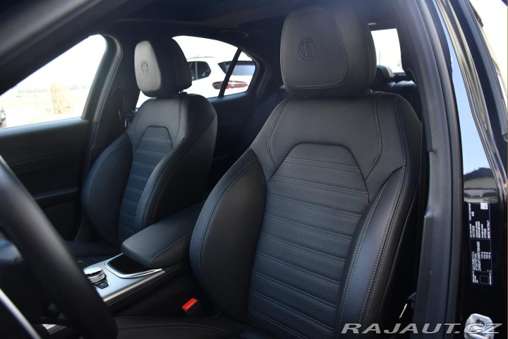 Alfa Romeo Giulia 2.0TURBO 16V 206kW AT8-Q4 2024
