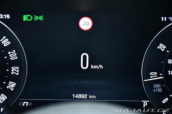 Alfa Romeo Giulia 2.0TURBO 16V 206kW AT8-Q4 2024