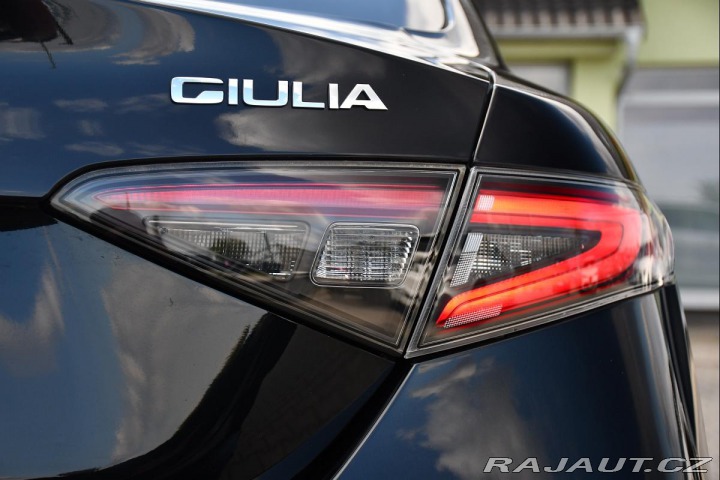 Alfa Romeo Giulia 2.0TURBO 16V 206kW REZERV 2024