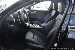 Alfa Romeo Giulia 2.0TURBO 16V 206kW AT8-Q4 2024