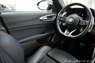 Alfa Romeo Giulia 2.0TURBO 16V 206kW AT8-Q4 2024