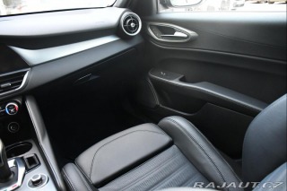 Alfa Romeo Giulia 2.0TURBO 16V 206kW AT8-Q4 2024
