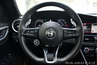 Alfa Romeo Giulia 2.0TURBO 16V 206kW AT8-Q4 2024
