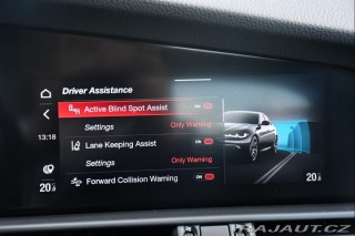 Alfa Romeo Giulia 2.0TURBO 16V 206kW AT8-Q4 2024