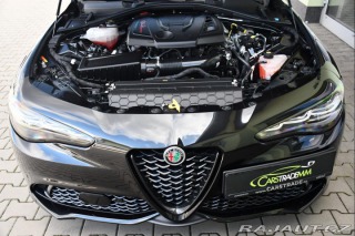 Alfa Romeo Giulia 2.0TURBO 16V 206kW AT8-Q4 2024