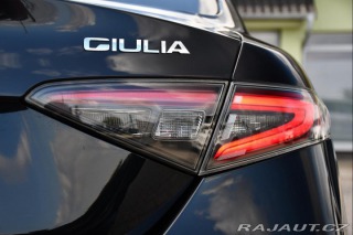 Alfa Romeo Giulia 2.0TURBO 16V 206kW AT8-Q4 2024